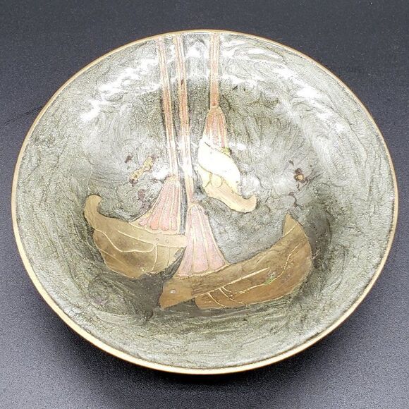 Rosenthal Netter Vintage 1970s Enameled Lily Flowers Brass 5.5" Pedestal Bowl - Picture 8 of 12